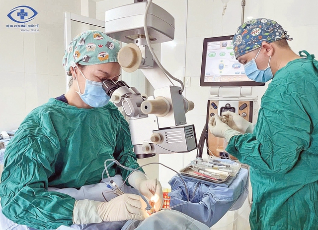 Mang lại ánh sáng cho hàng chục ngàn bệnh nhân Mang lại ánh sáng cho hàng chục ngàn bệnh nhân
