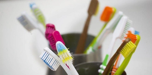 Đem bàn chải cũ đến Bách Hóa Xanh nhận ưu đãi đến 40% cho bàn chải Colgate- Ảnh 3. Đem bàn chải cũ đến Bách Hóa Xanh nhận ưu đãi đến 40% cho bàn chải Colgate- Ảnh 3.
