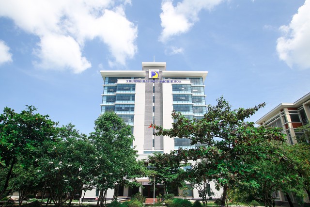 Trường Việt đồng loạt tụt bậc trên bảng xếp hạng ĐH tốt nhất toàn cầu của Mỹ - Ảnh 2.
