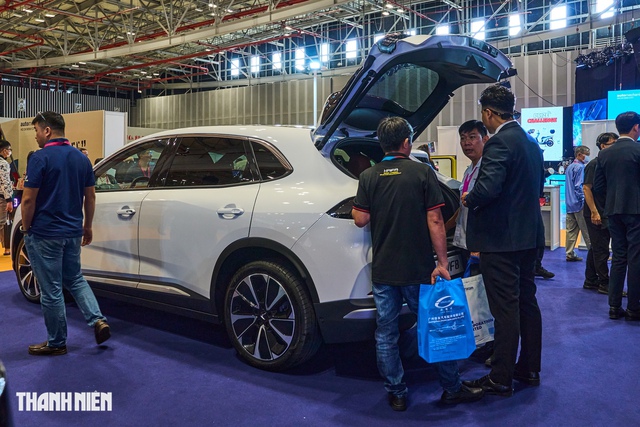 - Ảnh 2. Gian hàng xe điện hút khách tham quan tại Triển lãm Automechanika 2025 - Ảnh 2.