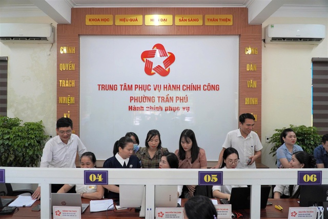 Hà Tĩnh thử nghiệm mô hình chính quyền hai cấp với kỳ họp đặc biệt Hà Tĩnh thử nghiệm mô hình chính quyền hai cấp với kỳ họp đặc biệt