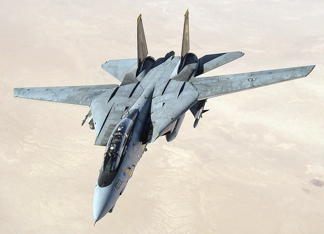 Israel tuyên bố tấn công chiến đấu cơ F-14 'sắp tuyệt chủng' của Iran- Ảnh 2. Israel tuyên bố tấn công chiến đấu cơ F-14 'sắp tuyệt chủng' của Iran- Ảnh 2.