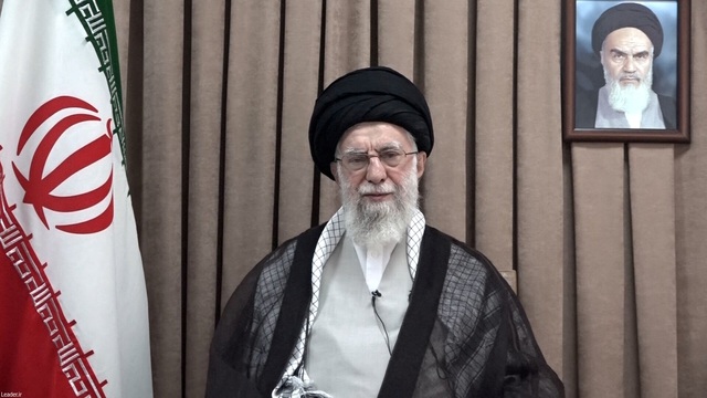 Lãnh tụ tối cao Iran trú trong hầm ngầm, chọn người kế nhiệm? Lãnh tụ tối cao Iran trú trong hầm ngầm, chọn người kế nhiệm?