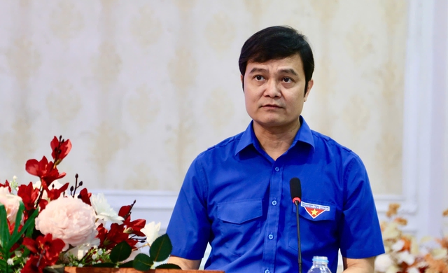 Anh Bùi Quang Huy: ‘Khẩn trương sắp xếp lại cơ quan lãnh đạo của Đoàn’ Anh Bùi Quang Huy: ‘Khẩn trương sắp xếp lại cơ quan lãnh đạo của Đoàn’