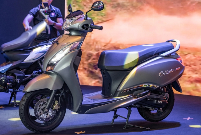 Khó cạnh tranh Honda Lead, xe tay ga TVS Callisto 125 giảm giá gần chục triệu đồng Khó cạnh tranh Honda Lead, xe tay ga TVS Callisto 125 giảm giá gần chục triệu đồng
