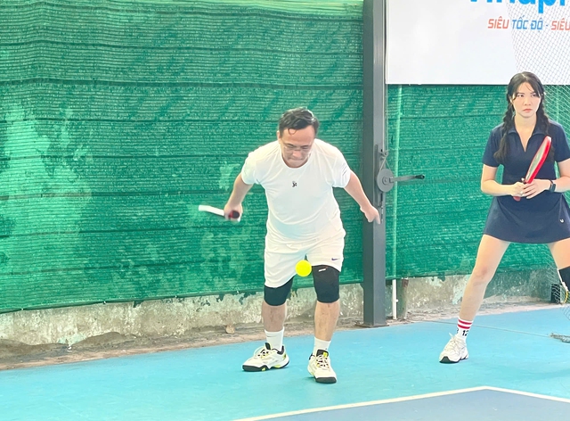 Nhiều trận cầu kịch tính tại Giải Pickleball TPBank Nha Trang 2025 - Ảnh 3.
