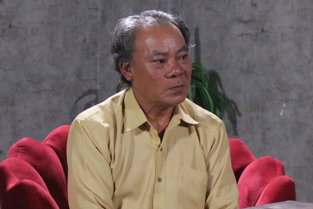 Phương Bình: Mua nhà trả góp ở tuổi 52, chịu cảnh xa vợ hơn 30 năm Phương Bình: Mua nhà trả góp ở tuổi 52, chịu cảnh xa vợ hơn 30 năm