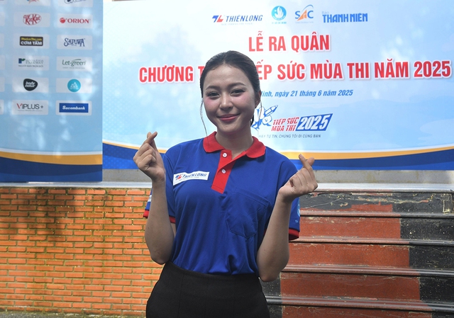 Tiếp sức mùa thi: Hành trình đồng hành cùng thí sinh 2k7 tự tin vượt khó - Ảnh 4. Tiếp sức mùa thi: Hành trình đồng hành cùng thí sinh 2k7 tự tin vượt khó - Ảnh 4.