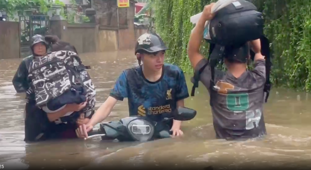 Miền Bắc mưa lớn 4 ngày, có nơi trên 300 mm- Ảnh 1. Miền Bắc mưa lớn 4 ngày, có nơi trên 300 mm- Ảnh 1.