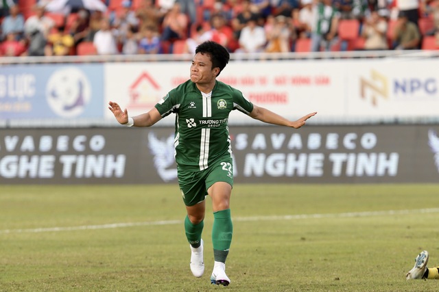 Công Phượng ghi dấu ấn sắc nét, Bình Phước thắng đậm: Đá play-off tìm suất thăng hạng V-League- Ảnh 2.