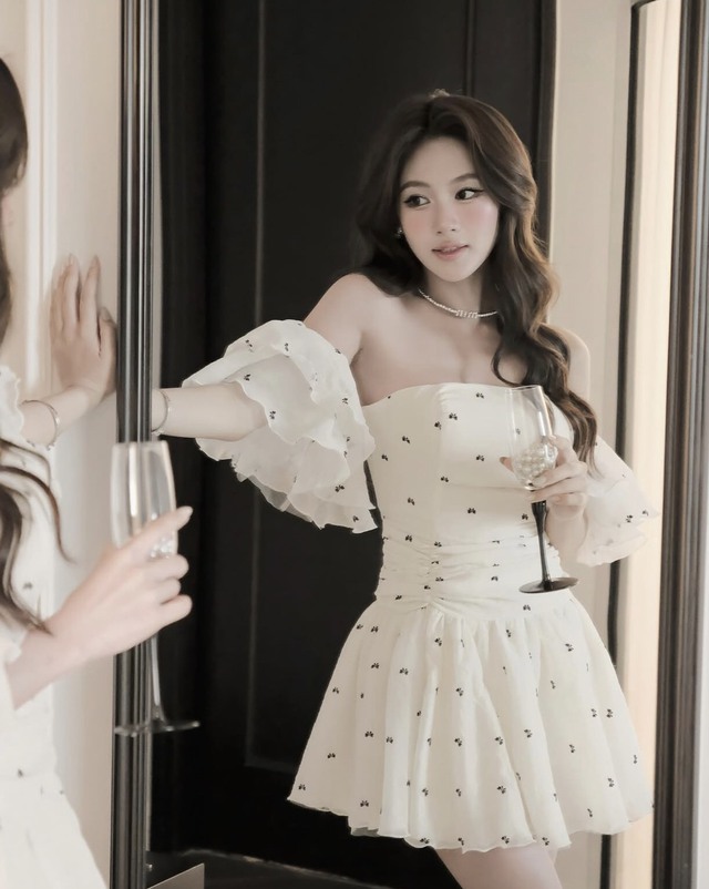 Diện trang phục tiểu thư ngày hè ‘đốn tim’ mọi ánh nhìn
