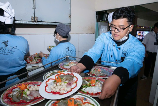 Tuyển sinh lớp 10 – Hướng đi mới vững chắc cùng Trường Trung cấp Việt Giao- Ảnh 1. Tuyển sinh lớp 10 – Hướng đi mới vững chắc cùng Trường Trung cấp Việt Giao- Ảnh 1.