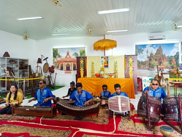 Chuyện tử tế: Lớp dạy nhạc ngũ âm cho người khiếm thị - Ảnh 2.