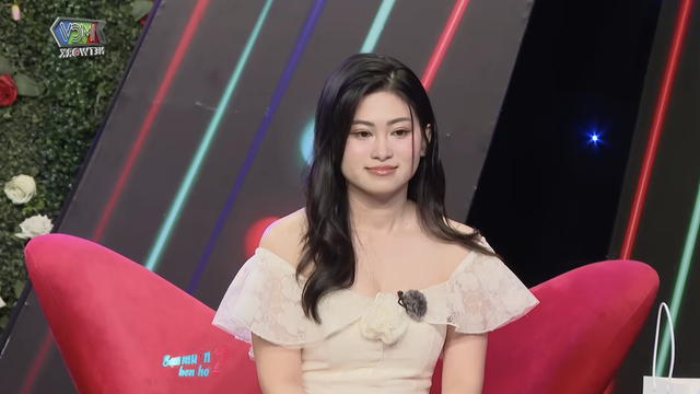 Ông chủ 36 tuổi chinh phục cô gái xinh đẹp trong show hẹn hò đầy cảm xúc - Ảnh 3. Ông chủ 36 tuổi chinh phục cô gái xinh đẹp trong show hẹn hò đầy cảm xúc - Ảnh 3.