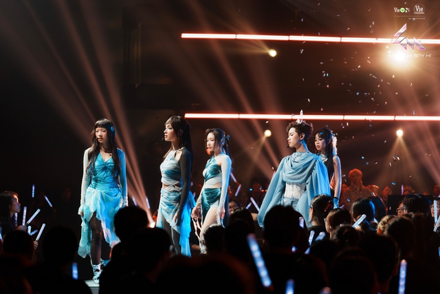 'Em xinh say hi' tổ chức concert: Có quá vội vàng?- Ảnh 5. 'Em xinh say hi' tổ chức concert: Có quá vội vàng?- Ảnh 5.