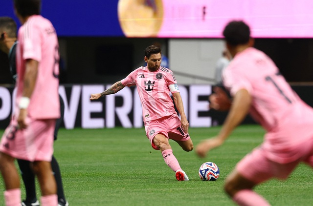 Cử chỉ đặc biệt của Messi gây sốt Club World Cup, Chủ tịch FIFA lên tiếng- Ảnh 2. Cử chỉ đặc biệt của Messi gây sốt Club World Cup, Chủ tịch FIFA lên tiếng- Ảnh 2.