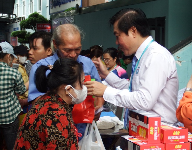 Phiên chợ 0 đồng tại Bệnh viện TP.Thủ Đức: ‘Trao yêu thương – Gieo mầm hạnh phúc’ Phiên chợ 0 đồng tại Bệnh viện TP.Thủ Đức: ‘Trao yêu thương – Gieo mầm hạnh phúc’