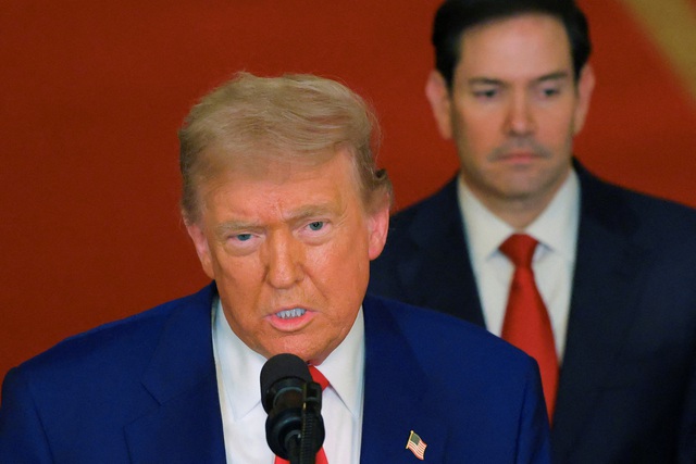 Ông Trump bất ngờ công bố lệnh ngừng bắn giữa Israel và Iran