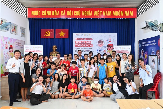 Công ty Coca-Cola Việt Nam tổ chức Khóa học EkoSchool miễn phí cho con em công nhân Công ty Coca-Cola Việt Nam tổ chức Khóa học EkoSchool miễn phí cho con em công nhân