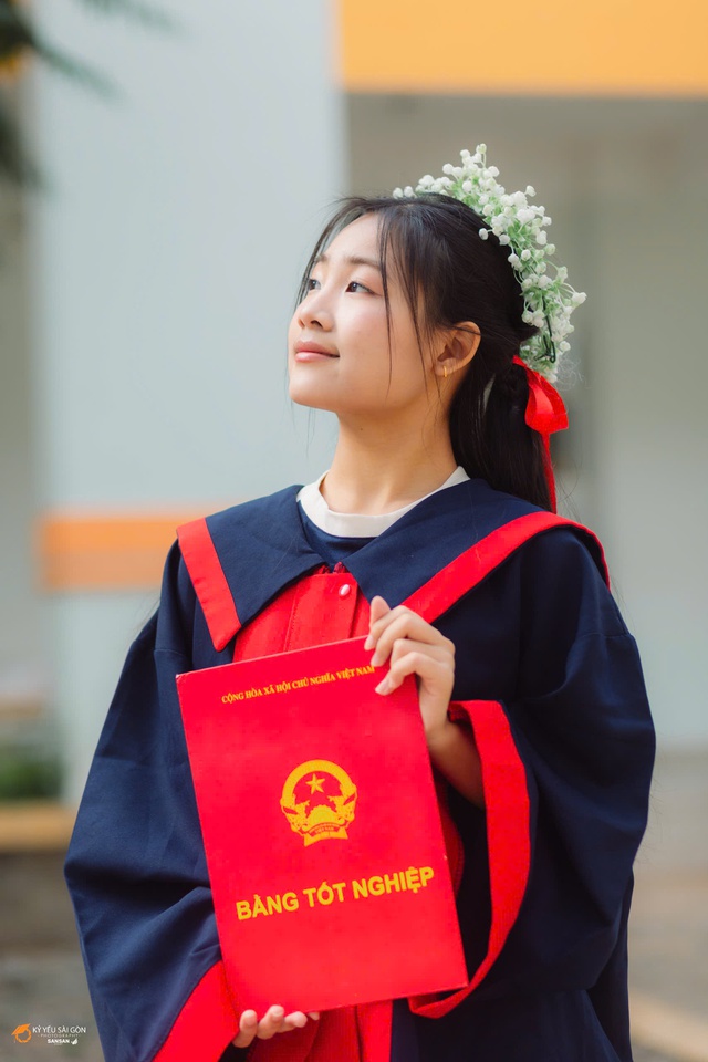 Hai thủ khoa lớp 10 cùng vào học một trường chuyên Hai thủ khoa lớp 10 cùng vào học một trường chuyên