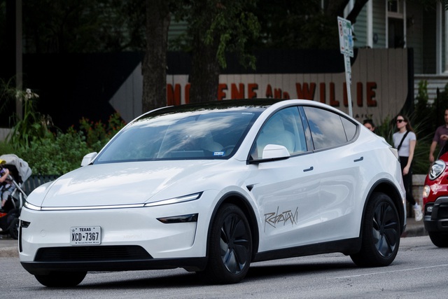 Bước ngoặt mới trên thị trường taxi tự lái