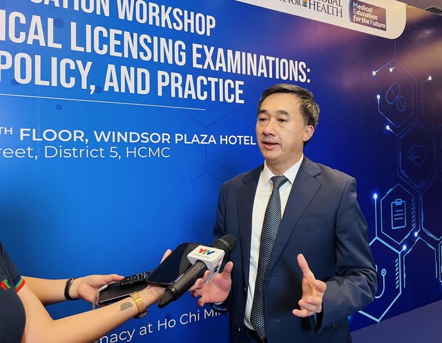 Thứ trưởng Bộ Y tế nói về kỳ thi cấp phép hành nghề y quốc gia Thứ trưởng Bộ Y tế nói về kỳ thi cấp phép hành nghề y quốc gia