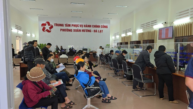 Trụ sở P.Xuân Hương – Đà Lạt rộn ràng trước giờ vận hành thử nghiệm Trụ sở P.Xuân Hương – Đà Lạt rộn ràng trước giờ vận hành thử nghiệm