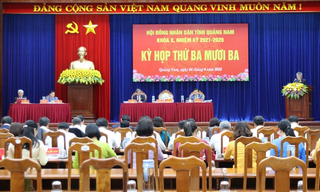 Chủ tịch HĐND tỉnh Quảng Nam: 'Kỳ họp thứ 33 diễn ra trong bối cảnh đặc biệt' - Ảnh 1.