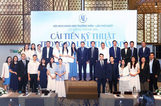 200 bác sĩ, nhân viên y tế tham dự hội nghị khoa học Ánh Tú Clinic 2025 200 bác sĩ, nhân viên y tế tham dự hội nghị khoa học Ánh Tú Clinic 2025