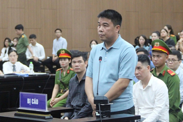 ‘Ông chủ’ Tập đoàn Phúc Sơn hối lộ các cựu bí thư, chủ tịch tỉnh thế nào? ‘Ông chủ’ Tập đoàn Phúc Sơn hối lộ các cựu bí thư, chủ tịch tỉnh thế nào?