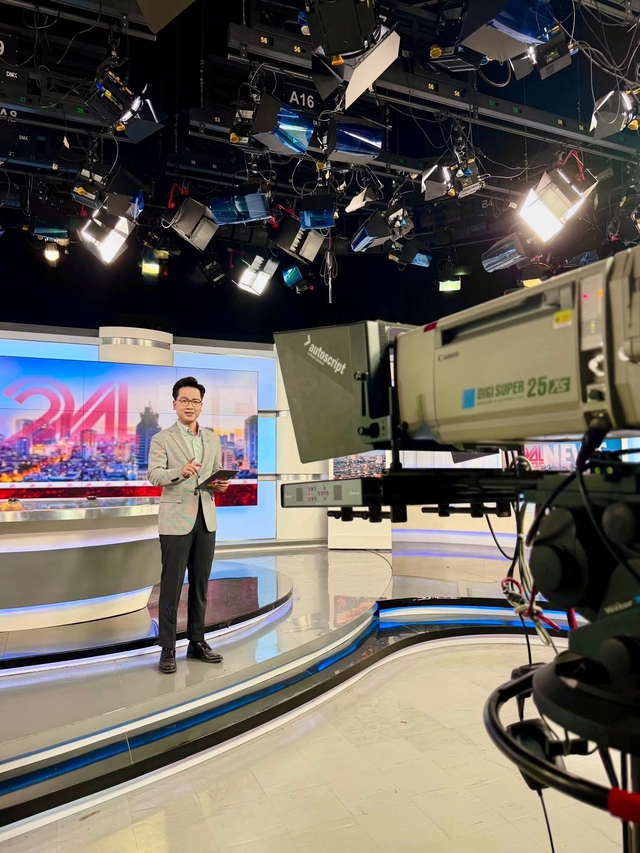Phong cách thời trang của BTV nằm trong top 50 Nhà báo trẻ tiêu biểu 2025 - Ảnh 3. Phong cách thời trang của BTV nằm trong top 50 Nhà báo trẻ tiêu biểu 2025 - Ảnh 3.
