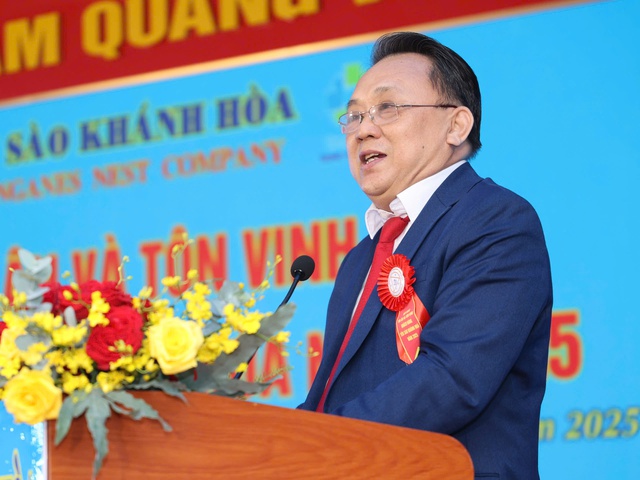 Ba lãnh đạo tỉnh Khánh Hòa xin nghỉ hưu trước tuổi từ đầu tháng 7- Ảnh 3. Ba lãnh đạo tỉnh Khánh Hòa xin nghỉ hưu trước tuổi từ đầu tháng 7- Ảnh 3.