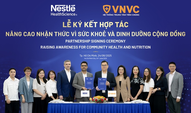 VNVC cùng thương hiệu dinh dưỡng quốc tế phục vụ cộng đồng trong bối cảnh ‘nóng’- Ảnh 1. VNVC cùng thương hiệu dinh dưỡng quốc tế phục vụ cộng đồng trong bối cảnh ‘nóng’- Ảnh 1.