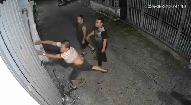 Bao giờ hết nạn ‘karaoke tra tấn’? Bao giờ hết nạn ‘karaoke tra tấn’?