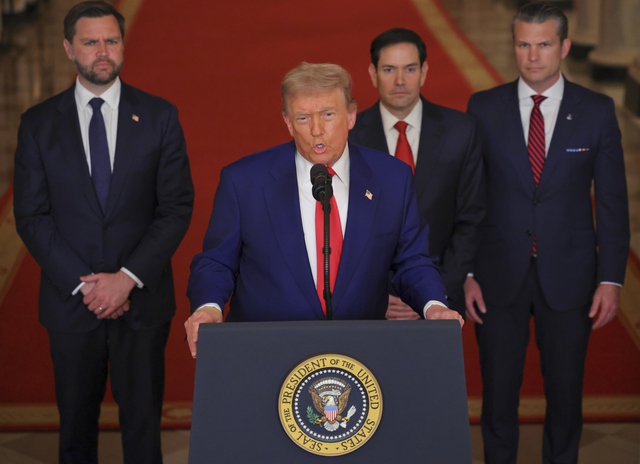 Ông Trump ví cuộc tập kích Iran với vụ ném bom nguyên tử Hiroshima Ông Trump ví cuộc tập kích Iran với vụ ném bom nguyên tử Hiroshima