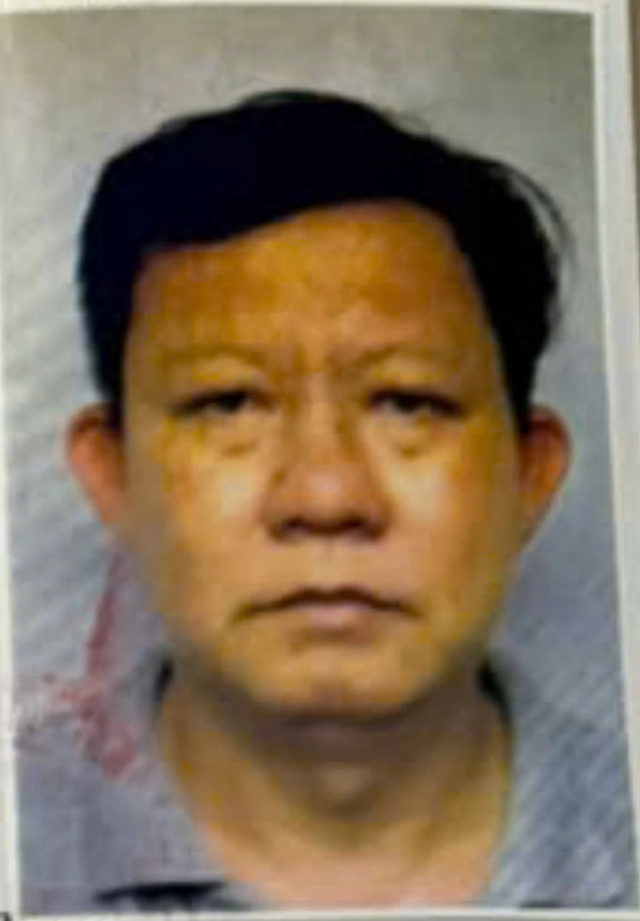 Truy n&atilde; bị can Trần Minh Thạch về h&agrave;nh vi t&agrave;ng trữ, bu&ocirc;n b&aacute;n t&ecirc; t&ecirc; - Ảnh 1.