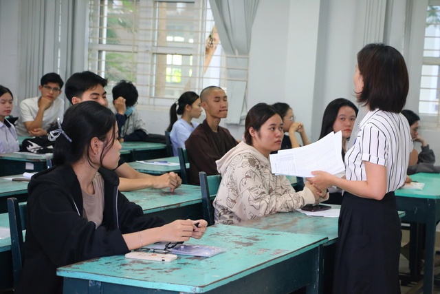 Còn 6 ngày hoạt động, các quận, huyện đoàn vẫn hết lòng ‘Tiếp sức mùa thi’- Ảnh 4.