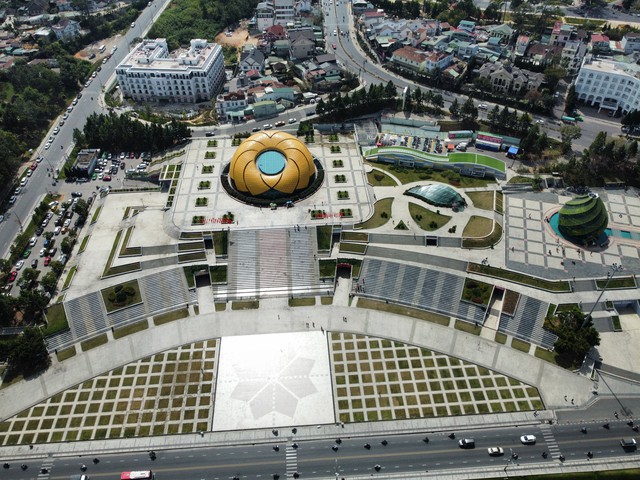 Nhiều hoạt động mừng thành lập tỉnh Lâm Đồng mới- Ảnh 2. Nhiều hoạt động mừng thành lập tỉnh Lâm Đồng mới- Ảnh 2.