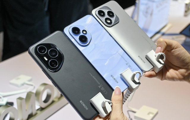 Dòng smartphone Honoro 400 series ra mắt thị trường Việt Nam, giá từ 13,49 triệu đồng - Ảnh 2.