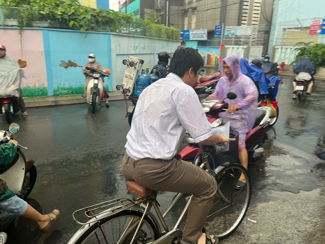 Nam sinh đi thi bằng xe đạp và giấc mơ về Bạc Liêu học đại học - Ảnh 2.