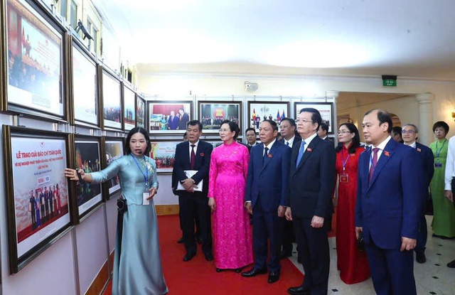 Phó thủ tướng Mai Văn Chính: 'Công nghiệp văn hóa khởi sắc rõ rệt'- Ảnh 2. Phó thủ tướng Mai Văn Chính: 'Công nghiệp văn hóa khởi sắc rõ rệt'- Ảnh 2.