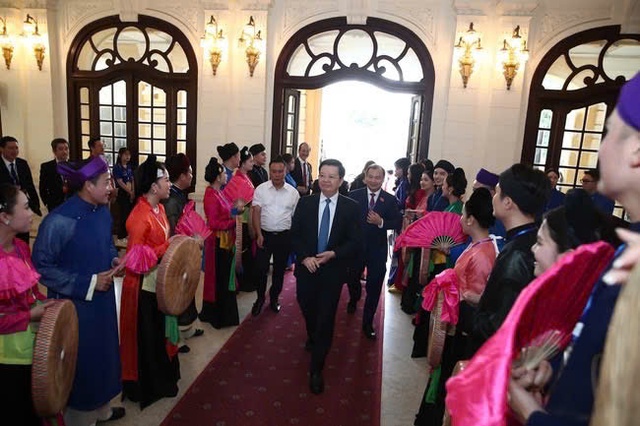 Phó thủ tướng Mai Văn Chính: 'Công nghiệp văn hóa khởi sắc rõ rệt'- Ảnh 1. Phó thủ tướng Mai Văn Chính: 'Công nghiệp văn hóa khởi sắc rõ rệt'- Ảnh 1.