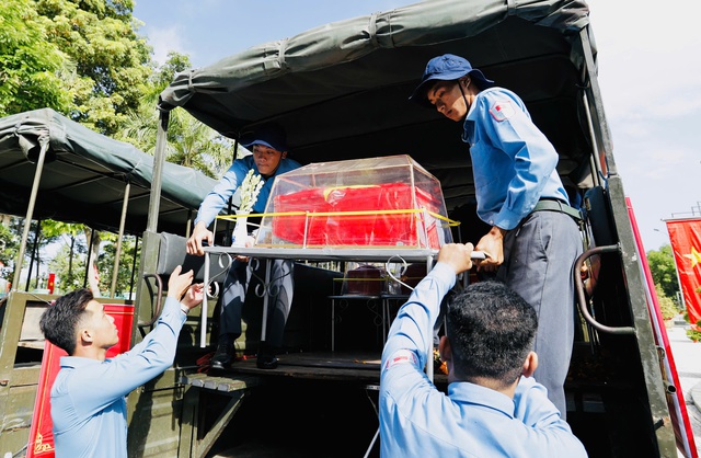 Long An: Đón 106 hài cốt liệt sĩ, quân tình nguyện Việt Nam hy sinh tại Campuchia
