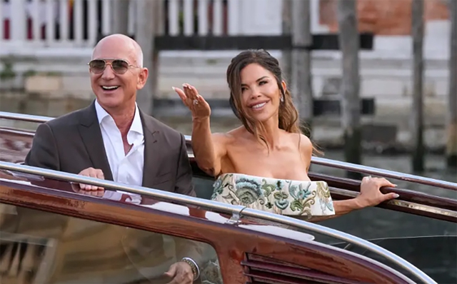 Đám cưới xa hoa của tỉ phú Jeff Bezos ở Ý- Ảnh 2. Đám cưới xa hoa của tỉ phú Jeff Bezos ở Ý- Ảnh 2.