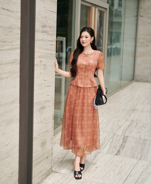 Lý do vải tơ khiến phái đẹp mê mẩn mỗi khi hè về - Ảnh 6.