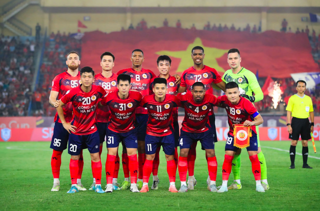 2 trọng tài Malaysia từ play-off ‘chạy sang’ chung kết Cúp quốc gia: Chứng kiến HLV Polking vô địch? - Ảnh 3. 2 trọng tài Malaysia từ play-off ‘chạy sang’ chung kết Cúp quốc gia: Chứng kiến HLV Polking vô địch? - Ảnh 3.