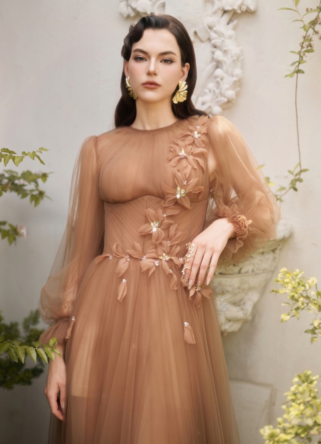 Đầm dự tiệc hè 'hút' mọi ánh nhìn, khi gam màu pastel trong veo lên ngôi- Ảnh 7. Đầm dự tiệc hè 'hút' mọi ánh nhìn, khi gam màu pastel trong veo lên ngôi- Ảnh 7.