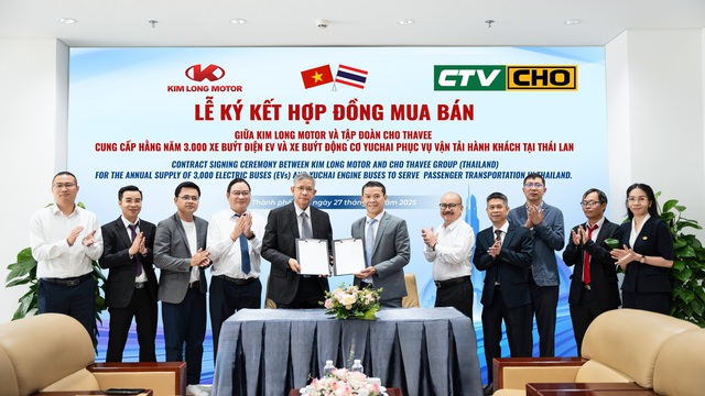Kim Long Motor xuất khẩu 3.000 xe buýt sang Thái Lan mỗi năm - Ảnh 1.