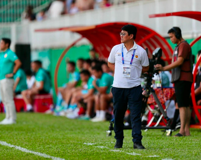 V-League chưa kịp nguội, HAGL đã sốt sắng làm những điều đặc biệt: Nói không với… rớt hạng!- Ảnh 2. V-League chưa kịp nguội, HAGL đã sốt sắng làm những điều đặc biệt: Nói không với… rớt hạng!- Ảnh 2.