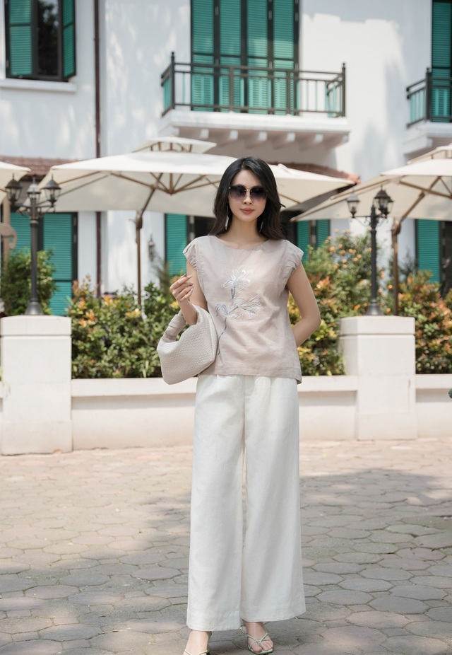 Nét mộc mạc đầy cuốn hút từ vải linen- Ảnh 6. Nét mộc mạc đầy cuốn hút từ vải linen- Ảnh 6.
